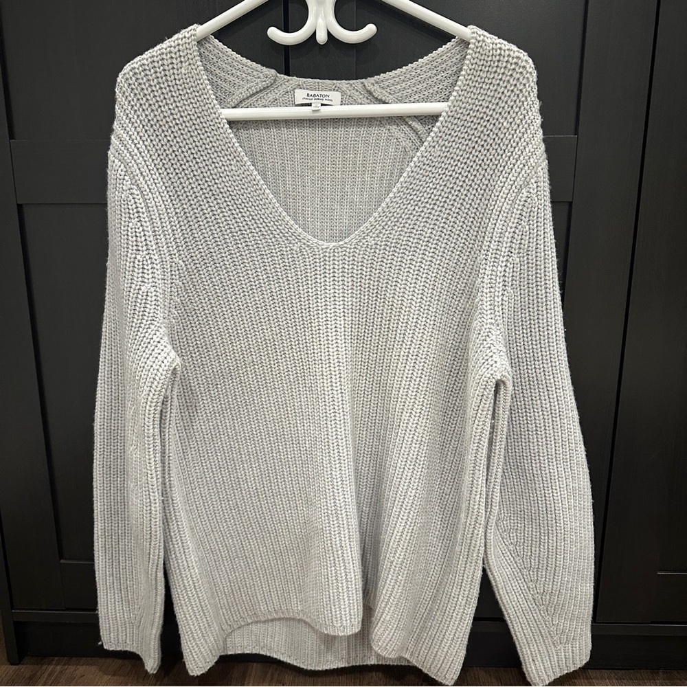 Aritzia Babaton Gray Merino Wool Chunky Knit V-Neck Sweater Size XS Women’s - Picture 1 of 9